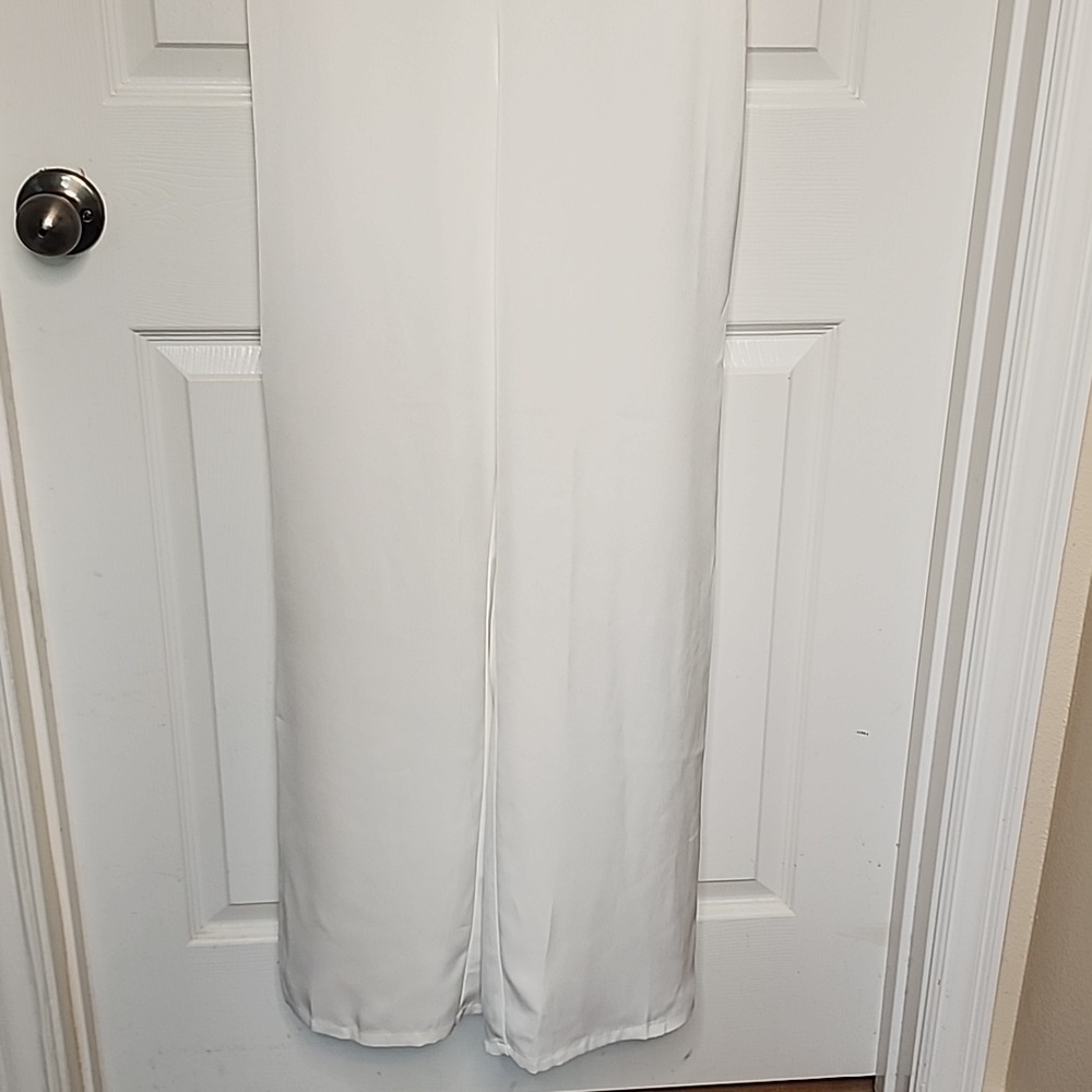 Lulus Ultimate Allure Ivory Satin Wide Leg Sleevless Plung V-Neck Jumpsuit - Picture 5 of 16